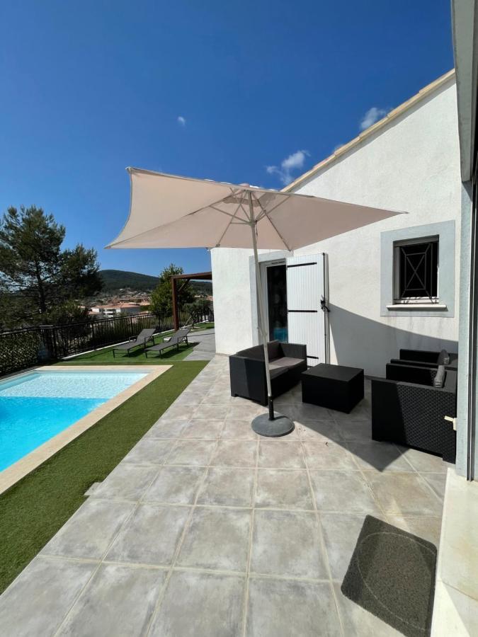 Villa Avec Piscine Cuers Εξωτερικό φωτογραφία